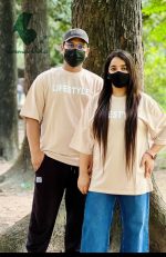 Premium Off-White Color Drop Shoulder t-shirt for Men and Women  couple t-shirt